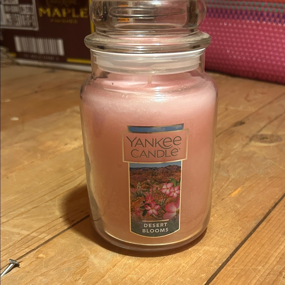 Yankee Candle Desert Blooms Pink Jar